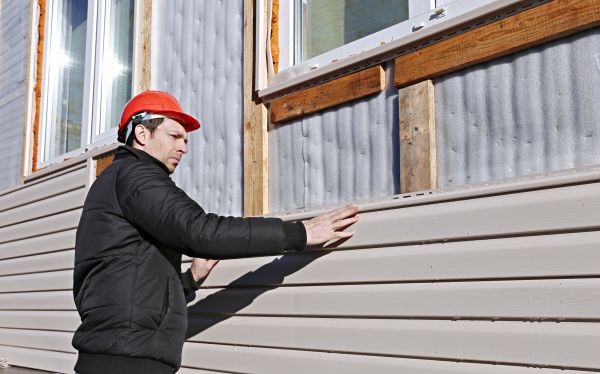 Cost of Vinyl Cladding Repair in Springfield